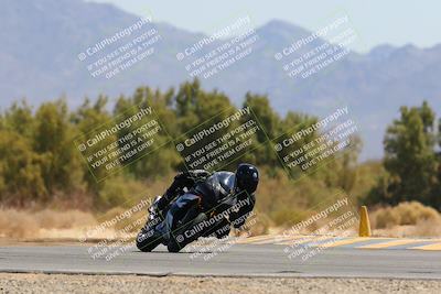 media/Apr-09-2023-SoCal Trackdays (Sun) [[333f347954]]/Turn 7 (1135am)/